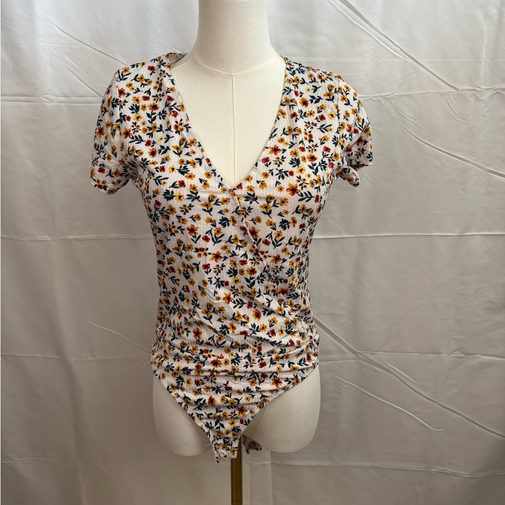 Inspired Hearts Floral V Neck Bodysuit Cottagecore Size Medium